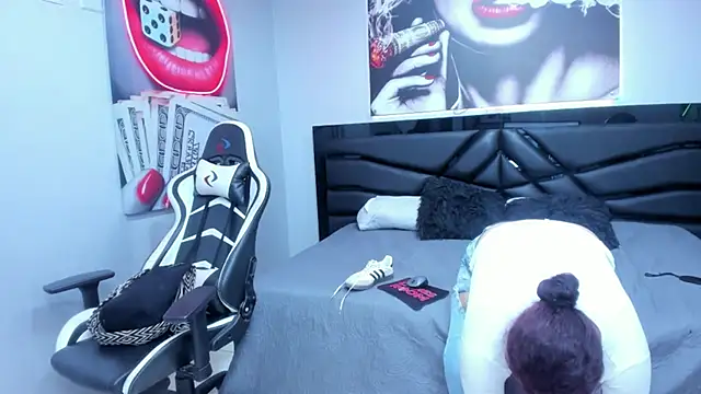 Sara_Bdsm_