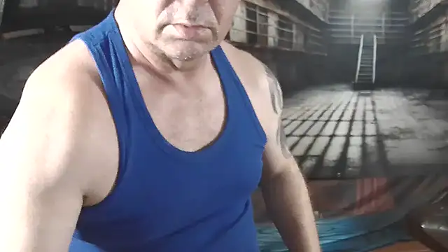 ManlyPrisonGuy Live Webcam on Stripchat