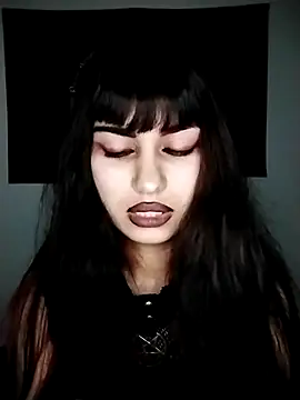 little-lucifer - Little-Lucifer's free webcam