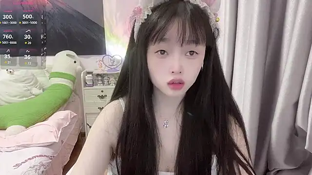 Mia-6688
