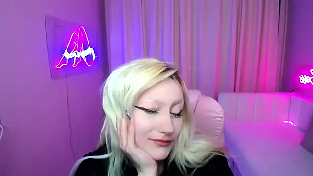 juliasharkk - JuliaSharkk's free webcam