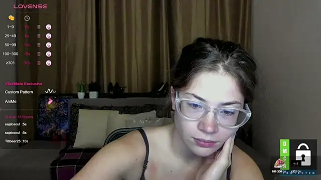 Alicia_redfollow