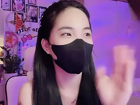keelinnn19 on StripChat