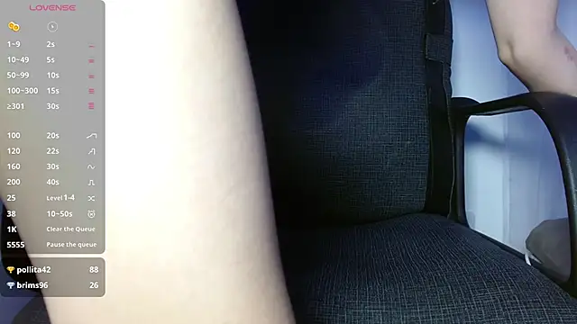 Luna-Naughty's Stripchat show and profile