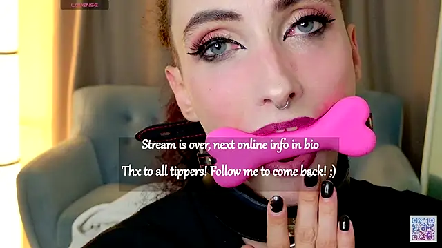 Queen_of_tease