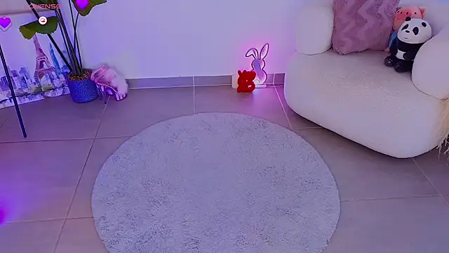 sebbyrose (M twink) - FUCK HOLE WITH PLUG