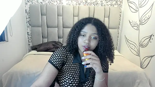 Natasha_rose__