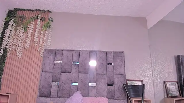 nicky_brown_ - Nicky_Brown_'s free webcam