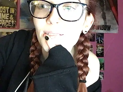 ivysplayhouse - Ivysplayhouse's free webcam