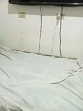 juanpr_1-15 - Juanpr_1-15's free webcam