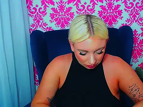 LuxuriaBlond