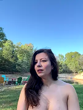 Alinaangel from StripChat is Freechat
