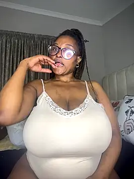 Bustygoddess32