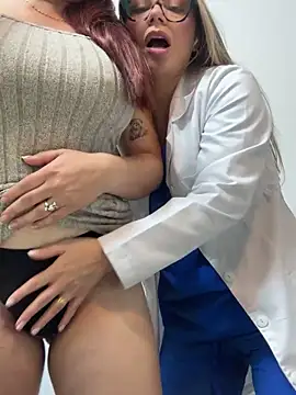 alicee16 - Alicee16's free webcam - UK Sex Cams