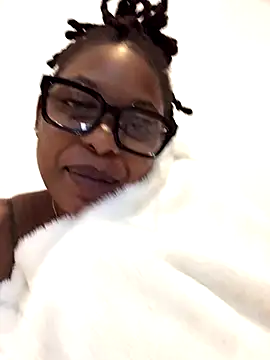 CurvyGoddessXxx