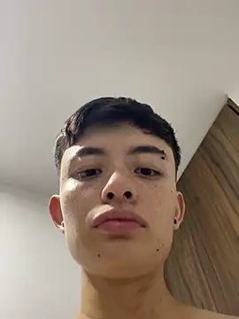 nico_18x