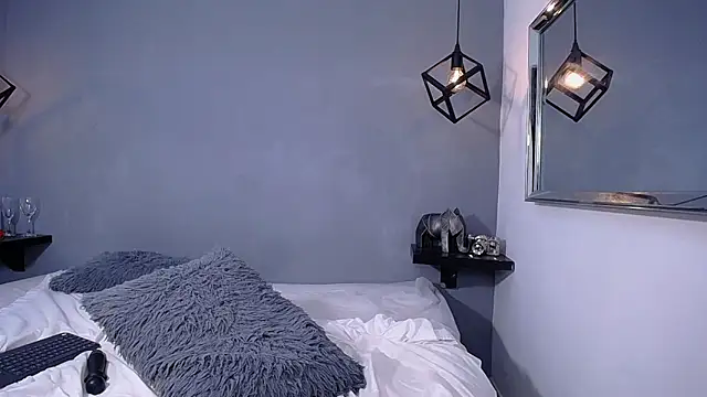  Luciana_Graay chat room