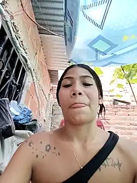 rous-squir - Rous-squir's free webcam