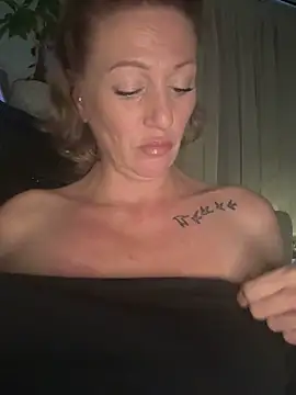 AlessandraBee