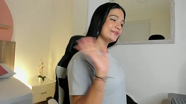 olivia_willow_