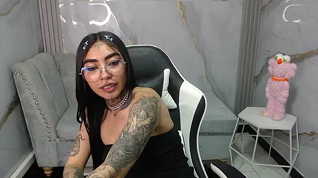 Ashley_Blum_v