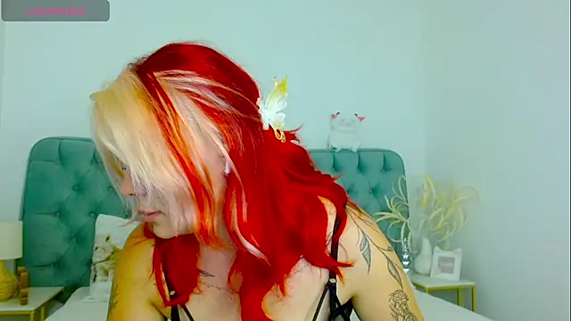 Naughty_kittyy1