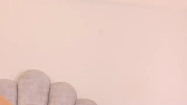 emma-conti2 - Emma-conti2's free webcam - UK Sex Cams