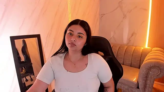 mia_hot_tf