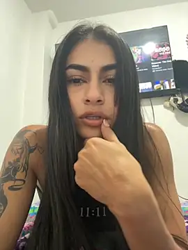 emilie_xx_ - Emilie_xx_'s free webcam