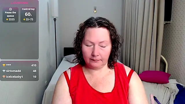 milf_hornys - Milf_hornys's free webcam