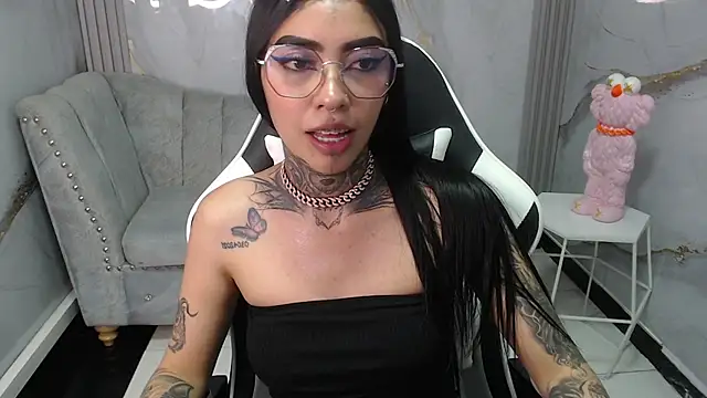 Ashley_Blum_v
