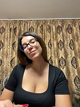 nadiranoor - NadiraNoor's free webcam - UK Sex Cams