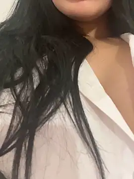 youngsexywoman