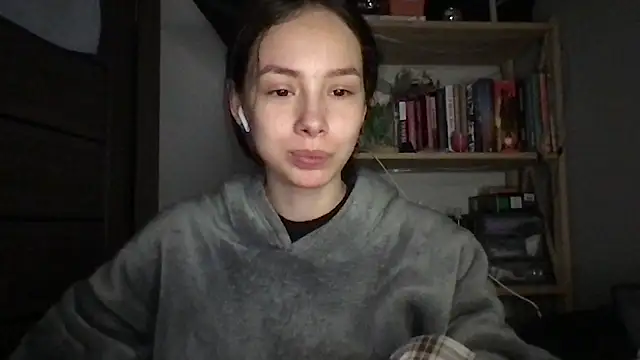 yuna5343 - Yuna5343's free webcam