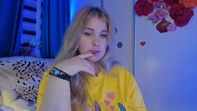 coraswon - CoraSwon's free webcam - UK Sex Cams