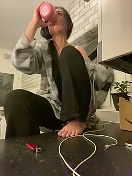 camwithchlox - Camwithchlox's free webcam - UK Sex Cams