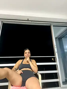 JuanitaMore01
