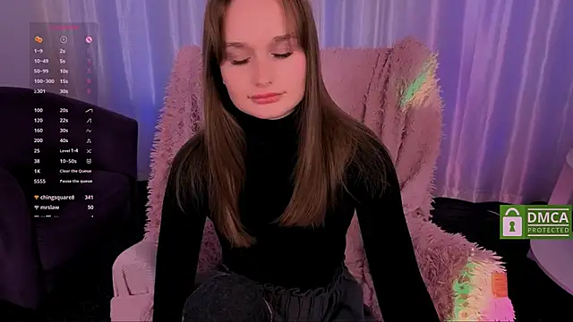 Lara_Vest