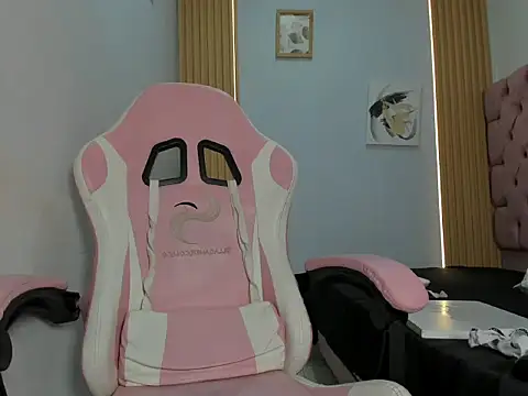 Naomis_35