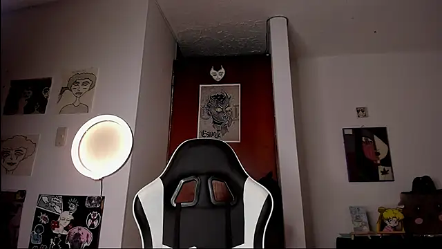 guynextdo0r