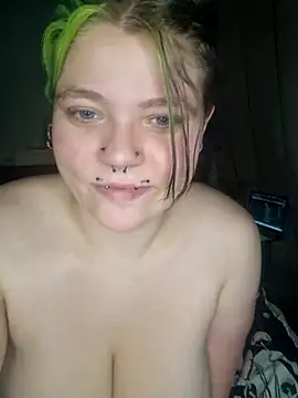 kiki_06 - Kiki_06's free webcam