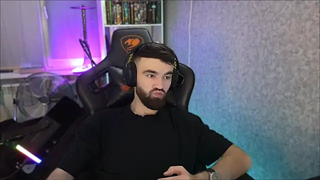 Nik_Sharo