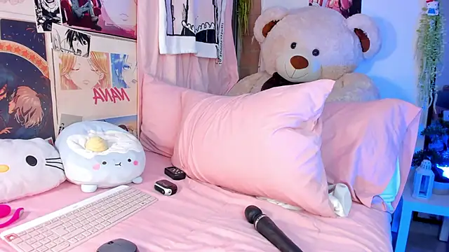 mia_angel_