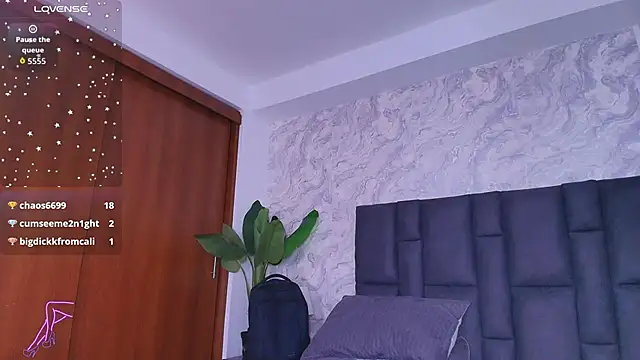 mishell- - Mishell-'s free webcam - UK Sex Cams