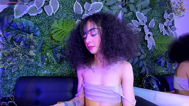 CurlyWeeds