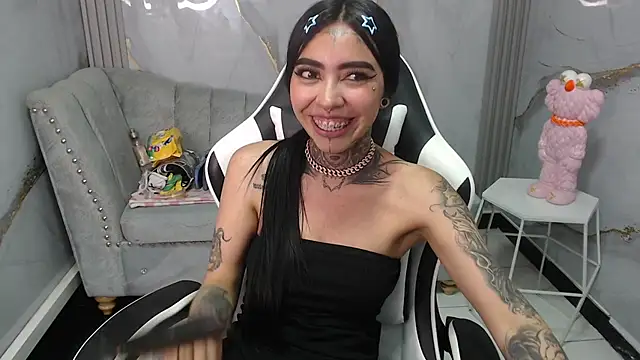 Ashley_Blum_v