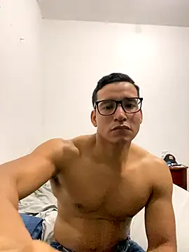 2025heroe - 2025heroe's free webcam