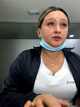  Alanita_ chat room