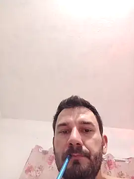 kazado_liberal (Ask my age) - Tirar a camisa