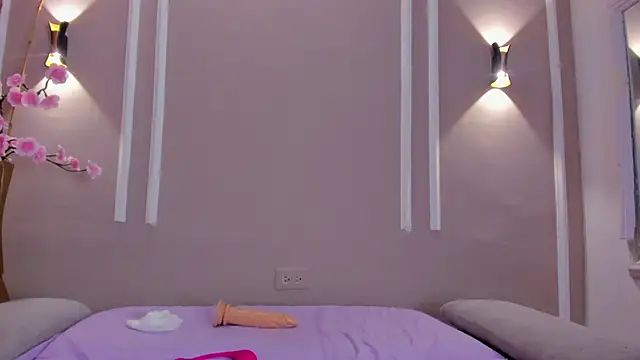 isa_kiss - Isa_kiss's free webcam - UK Sex Cams